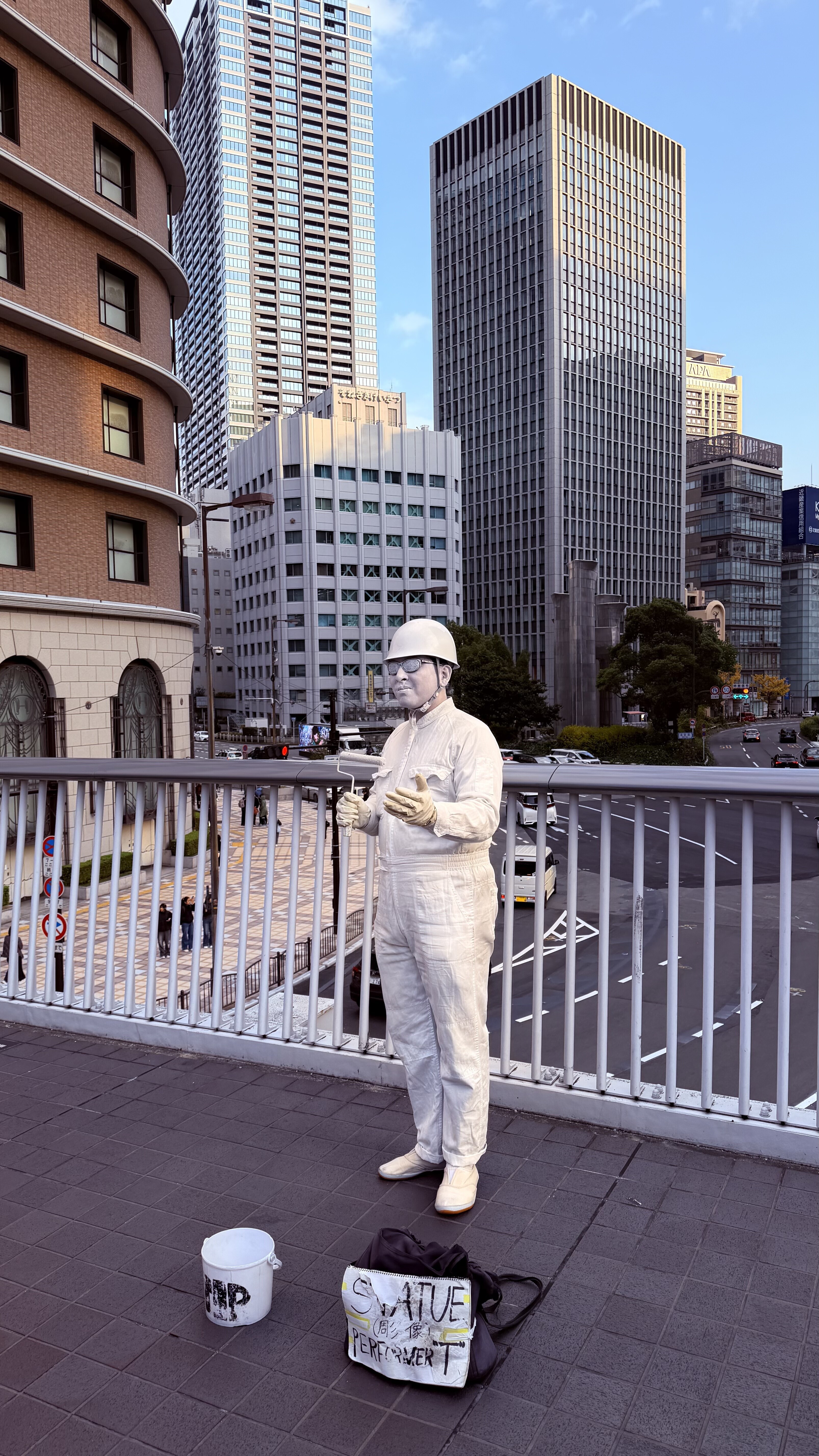 这是行为艺术吗？