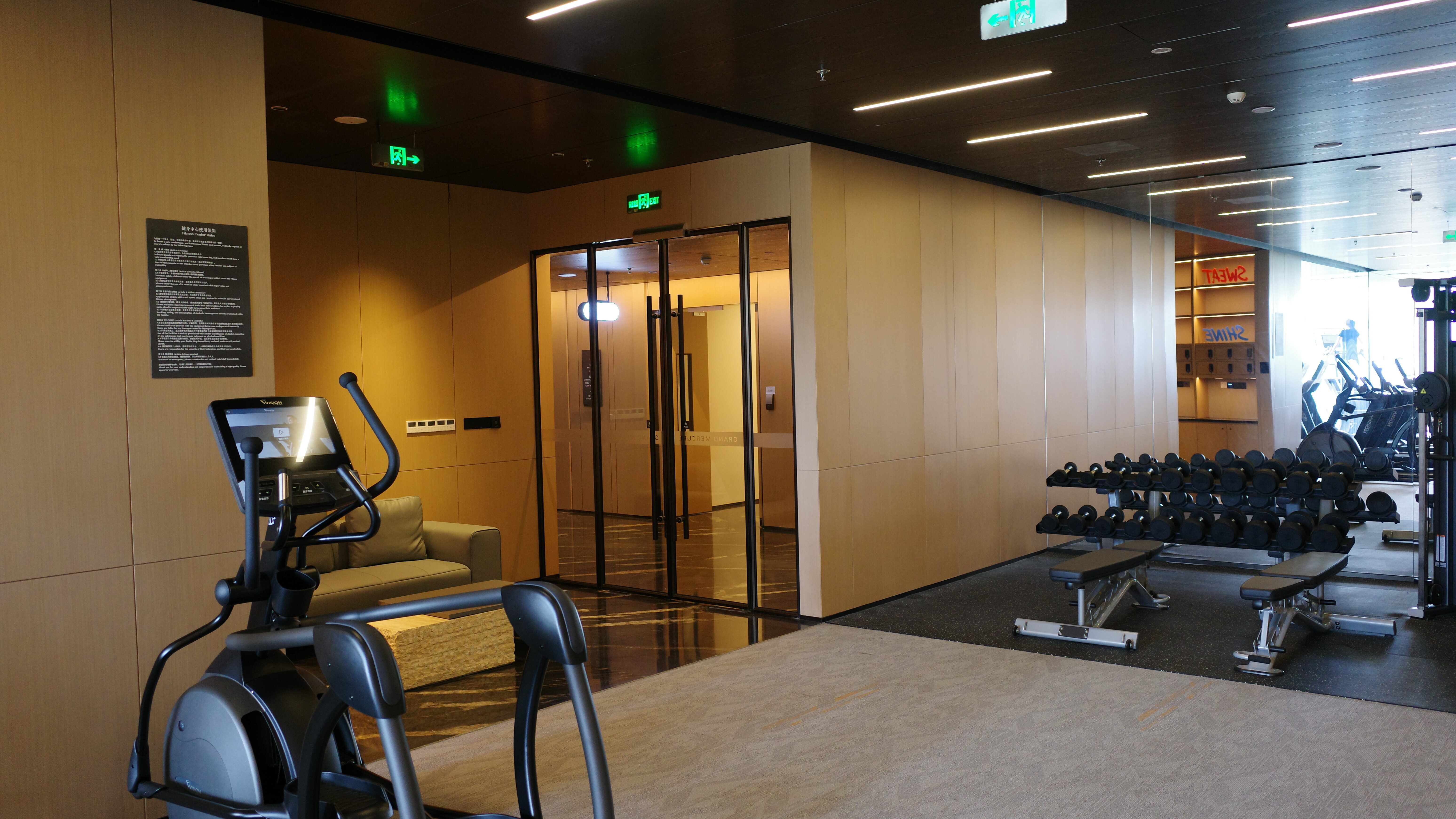 看一下 GYM